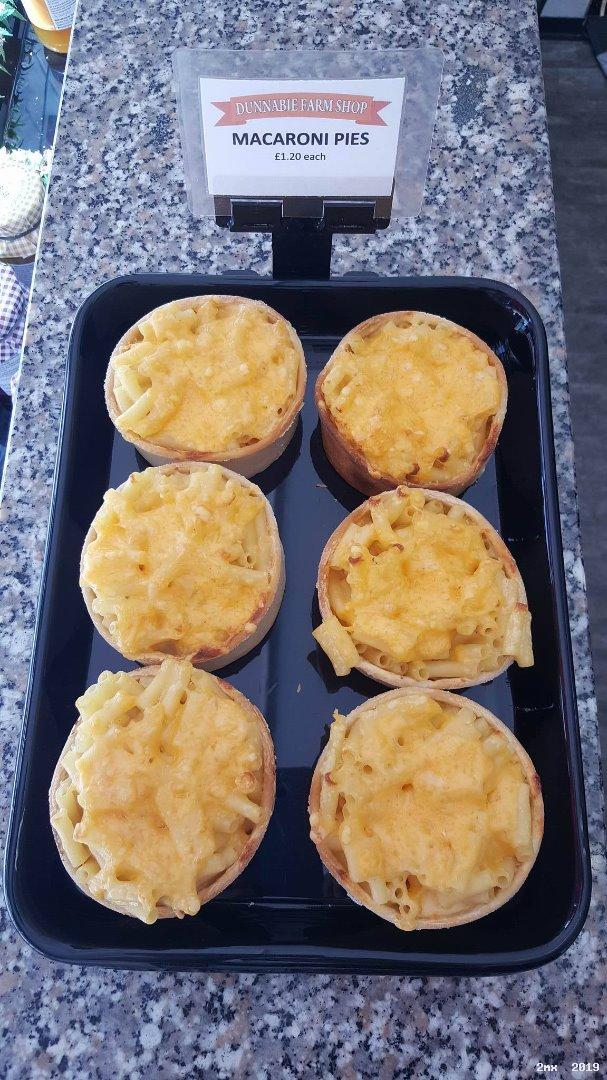<strong>Macaroni Pies</strong>