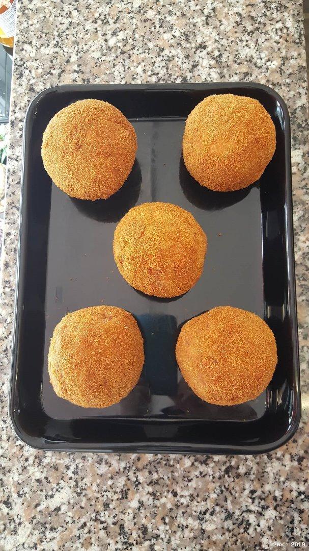 <strong>Scotch Eggs</strong>